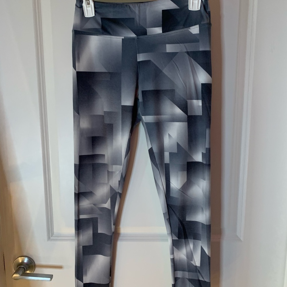 Geometric full length leggings, size S